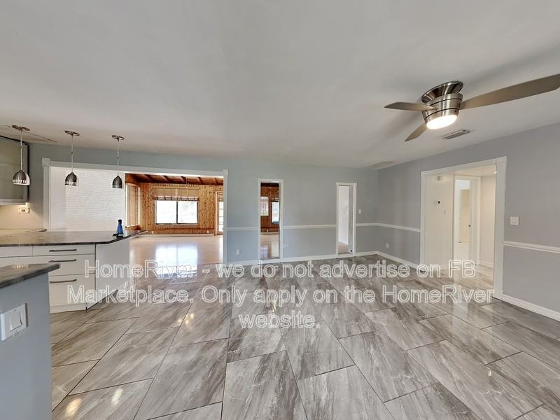 2105 Gold Ave - Photo 6 of 24