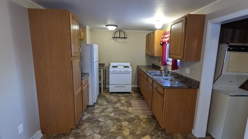 15921 W 3rd St - Photo 4 of 10