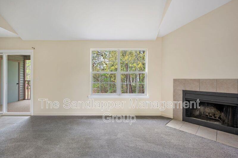 7955 Timbercreek Ln #H - Photo 3 of 18