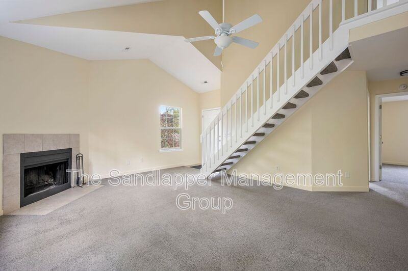 7955 Timbercreek Ln #H - Photo 4 of 18