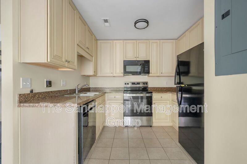 7955 Timbercreek Ln #H - Photo 7 of 18