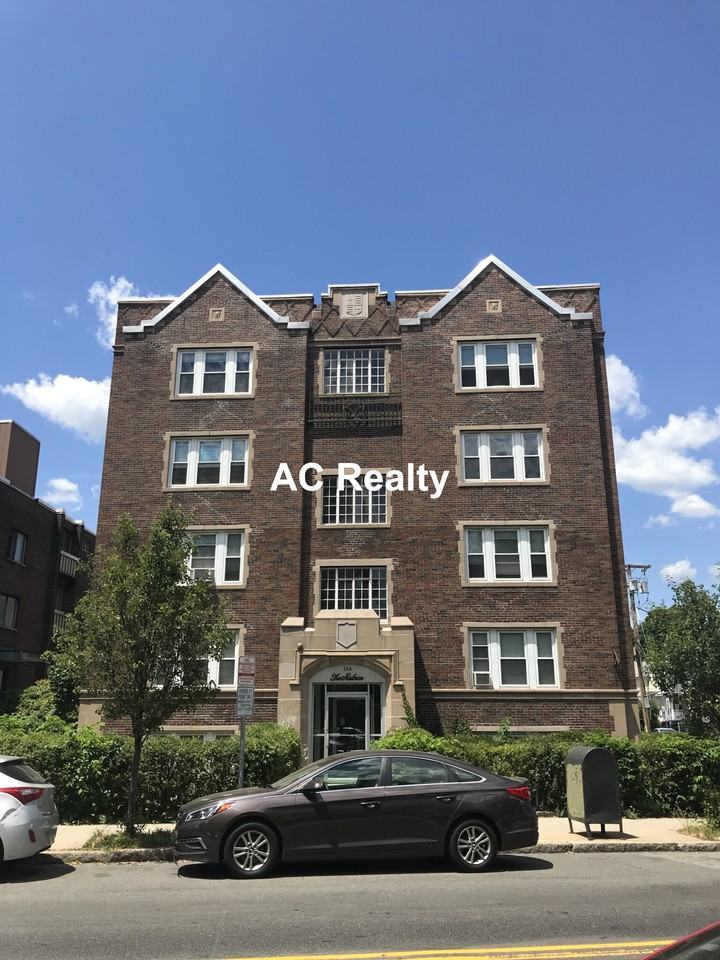 134 Salem St #16 - Photo 6 of 6