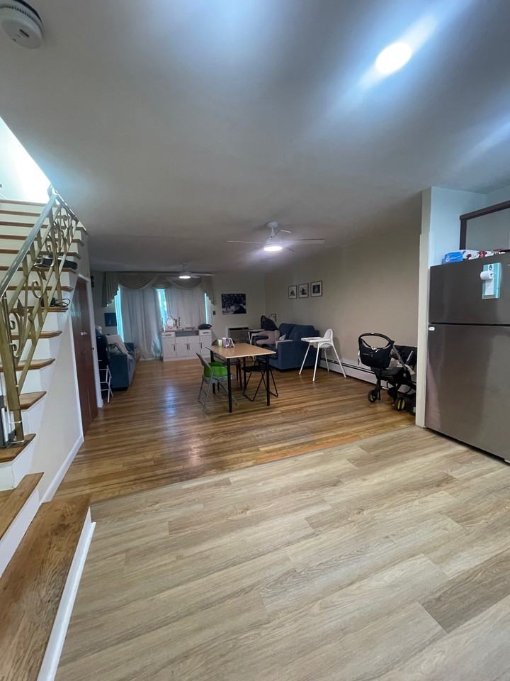 59 Saint Paul St #27 - Photo 3 of 12