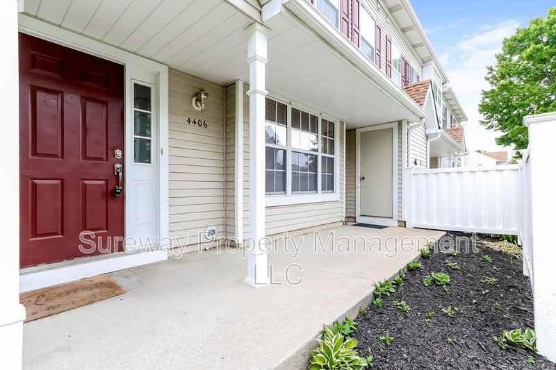 4406 Aberdeen Ln - Photo 3 of 20
