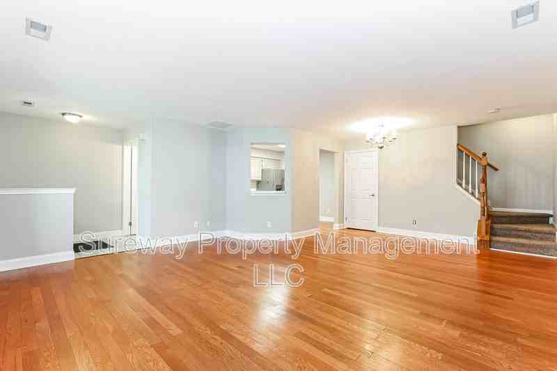 4406 Aberdeen Ln - Photo 5 of 20