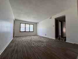 featured image of 1033 5th St #6