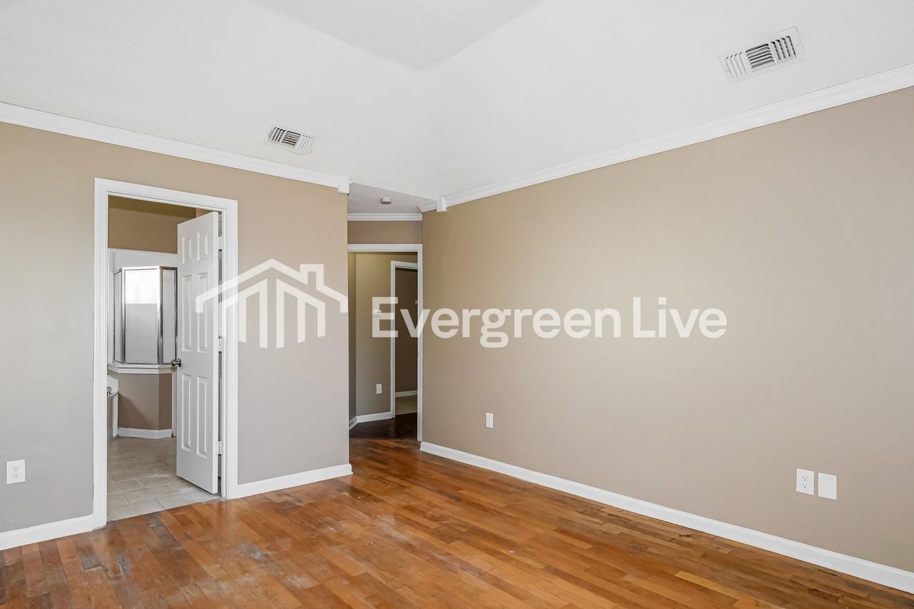 8992 Gracie Ln - Photo 6 of 15