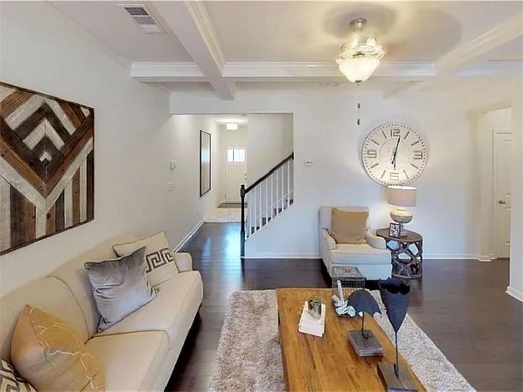 24 Garrison Dr - Photo 5 of 28