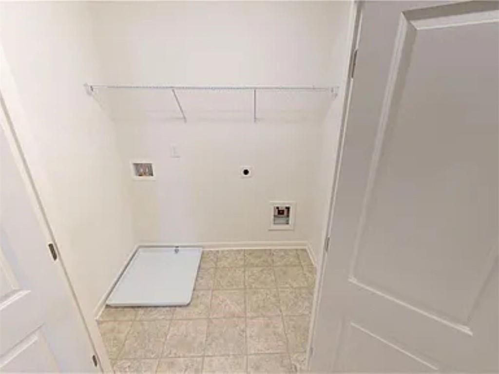 24 Garrison Dr - Photo 7 of 28