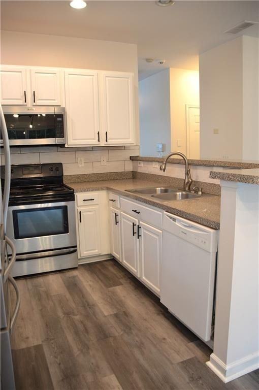 3072 Cedar Glade Ln - Photo 5 of 38