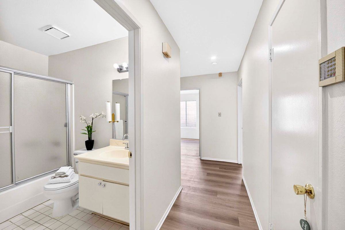 2324 Lillyvale Ave ##143 - Photo 4 of 7