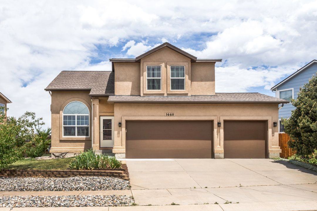 5660 Many Springs Dr - Photo 2 of 40