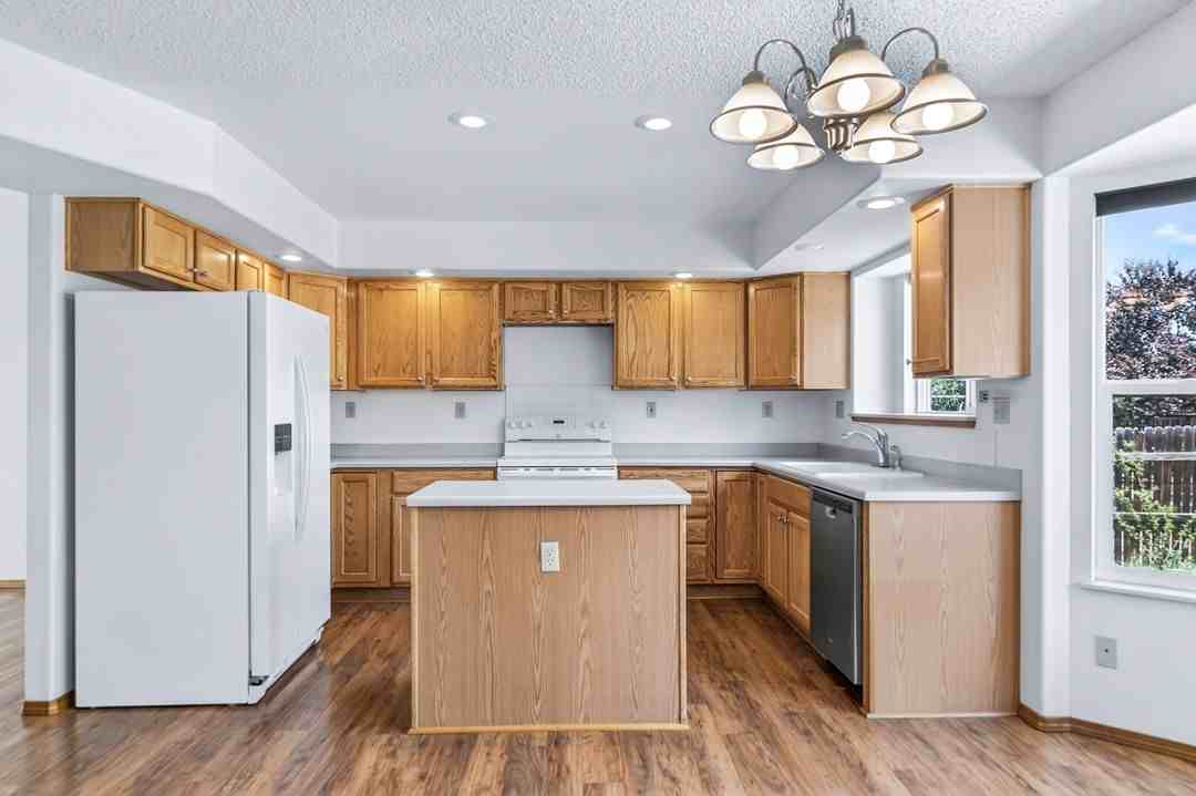 5660 Many Springs Dr - Photo 6 of 40