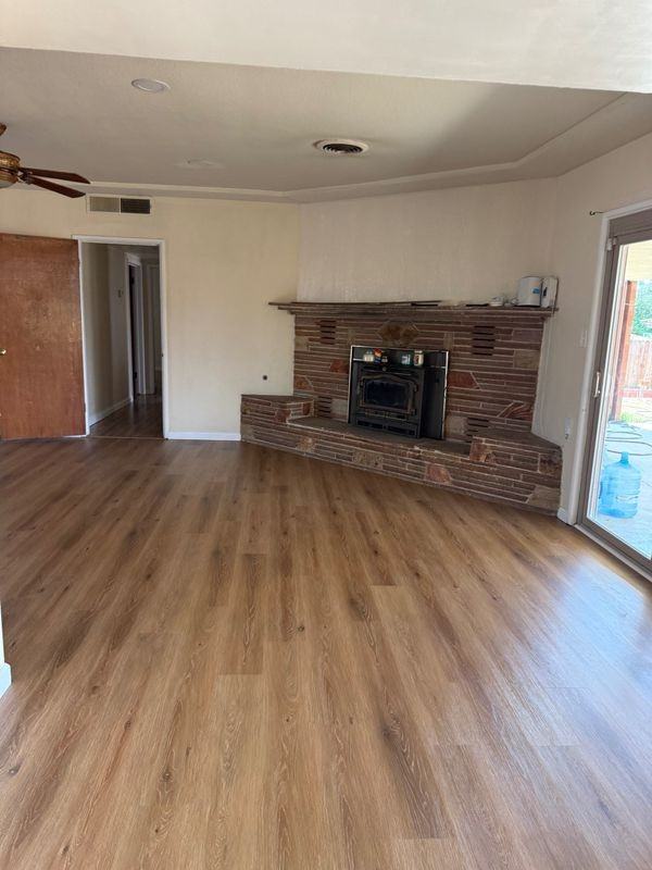 1210 Greenwood Dr - Photo 2 of 3