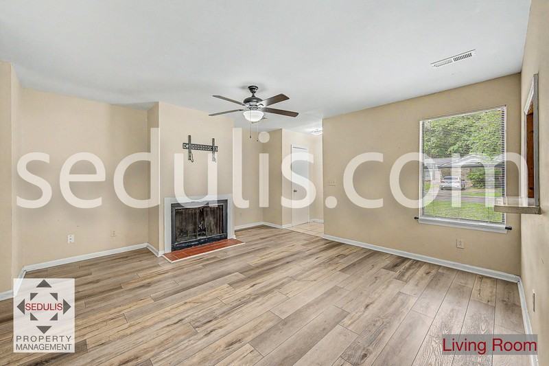 101 Drake Ct - Photo 3 of 29