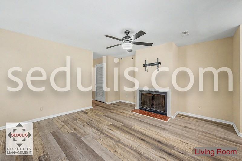 101 Drake Ct - Photo 4 of 29