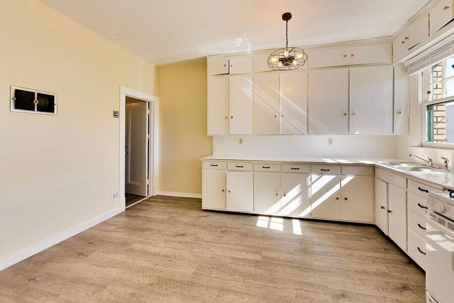 1501 Polk Street - Photo 2 of 32