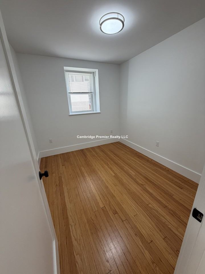 Highland Ave #3 - Photo 3 of 33