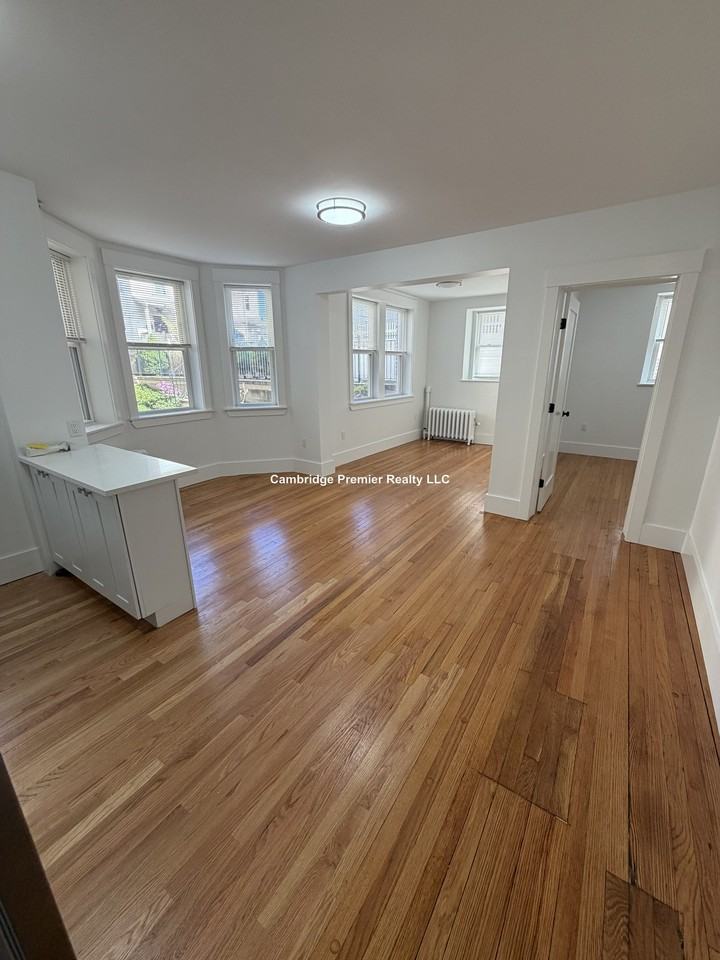 Highland Ave #3 - Photo 7 of 33