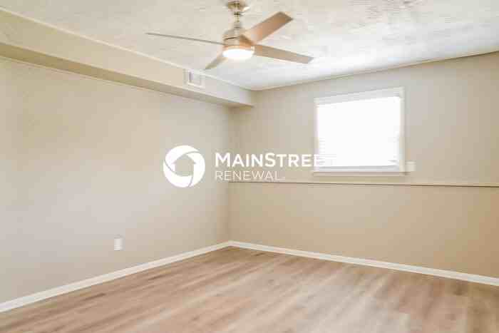 1577 Pyle Pl - Photo 6 of 18