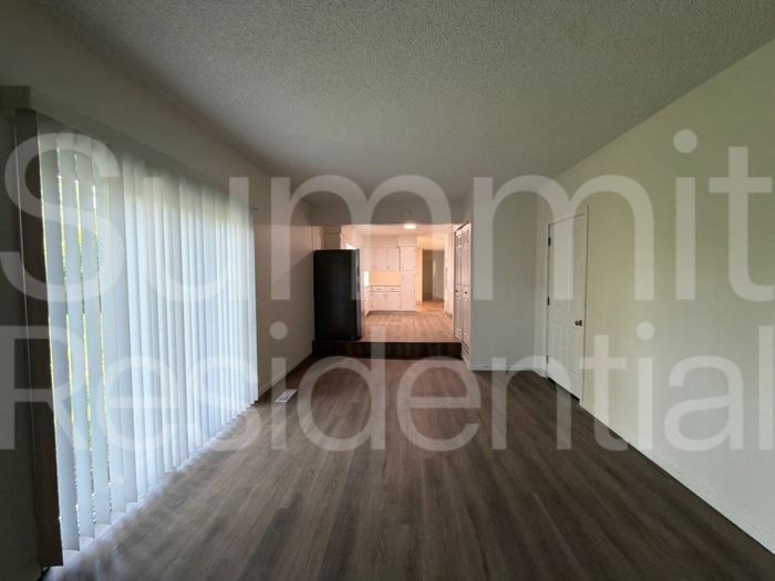 5116 Wexford Rd - Photo 5 of 22