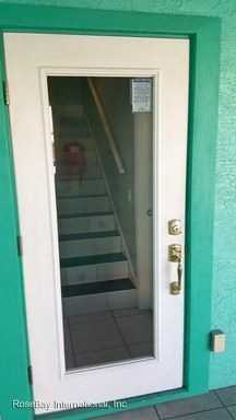 1386 5th St #B - Photo 3 of 13