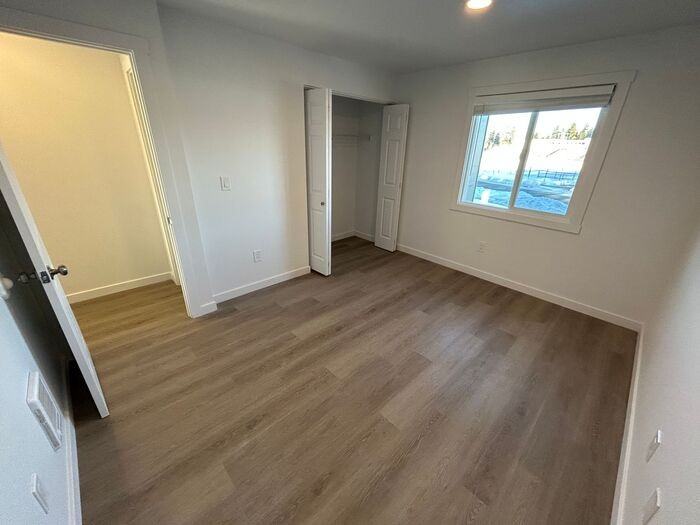 10204 E 13th Ave #D22 - Photo 5 of 12