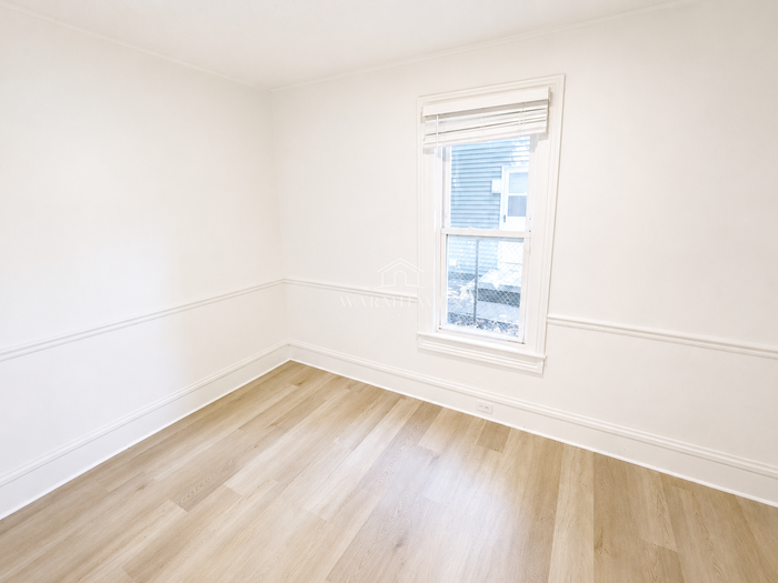 668 Sherman St - Photo 5 of 14