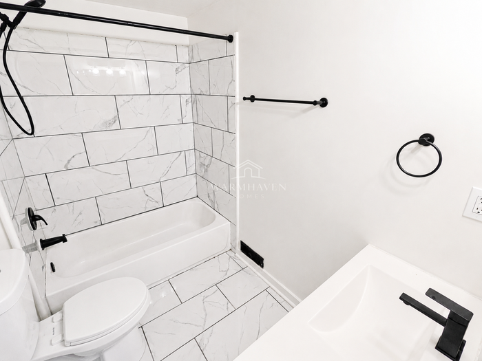 668 Sherman St - Photo 7 of 14