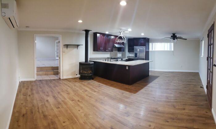 4490 Pomona Ave - Photo 4 of 14