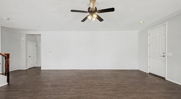 17593 N 185th Dr - Photo 4 of 25
