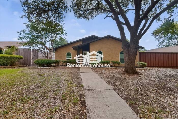913 Overdowns Dr - Photo 4 of 50