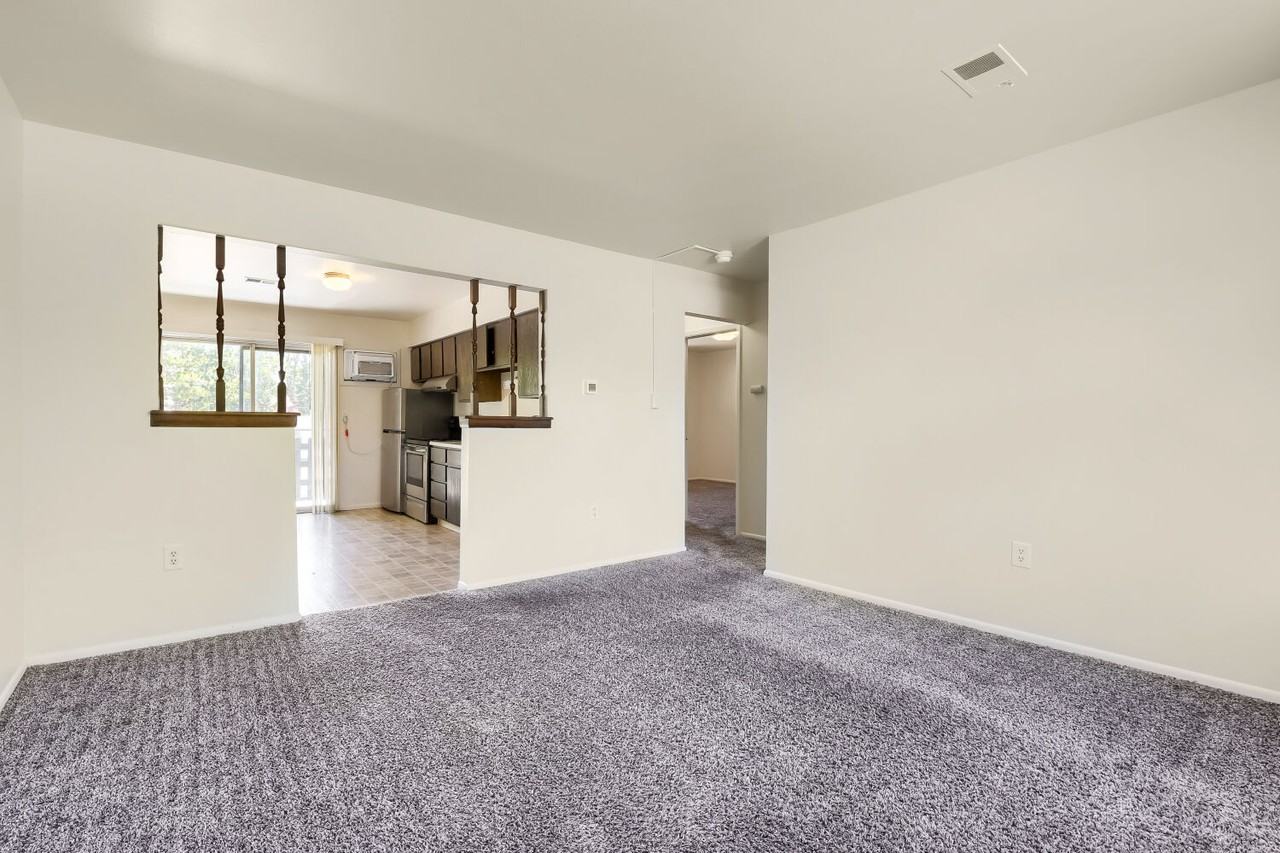 521 16th St. - Photo 3 of 13