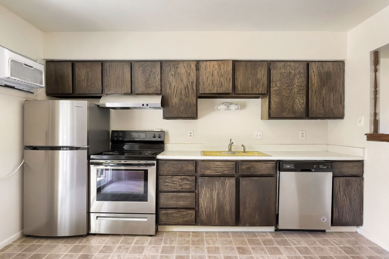 521 16th St. - Photo 5 of 13