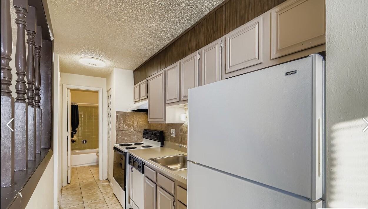 1289 Yukon Street - Photo 3 of 16