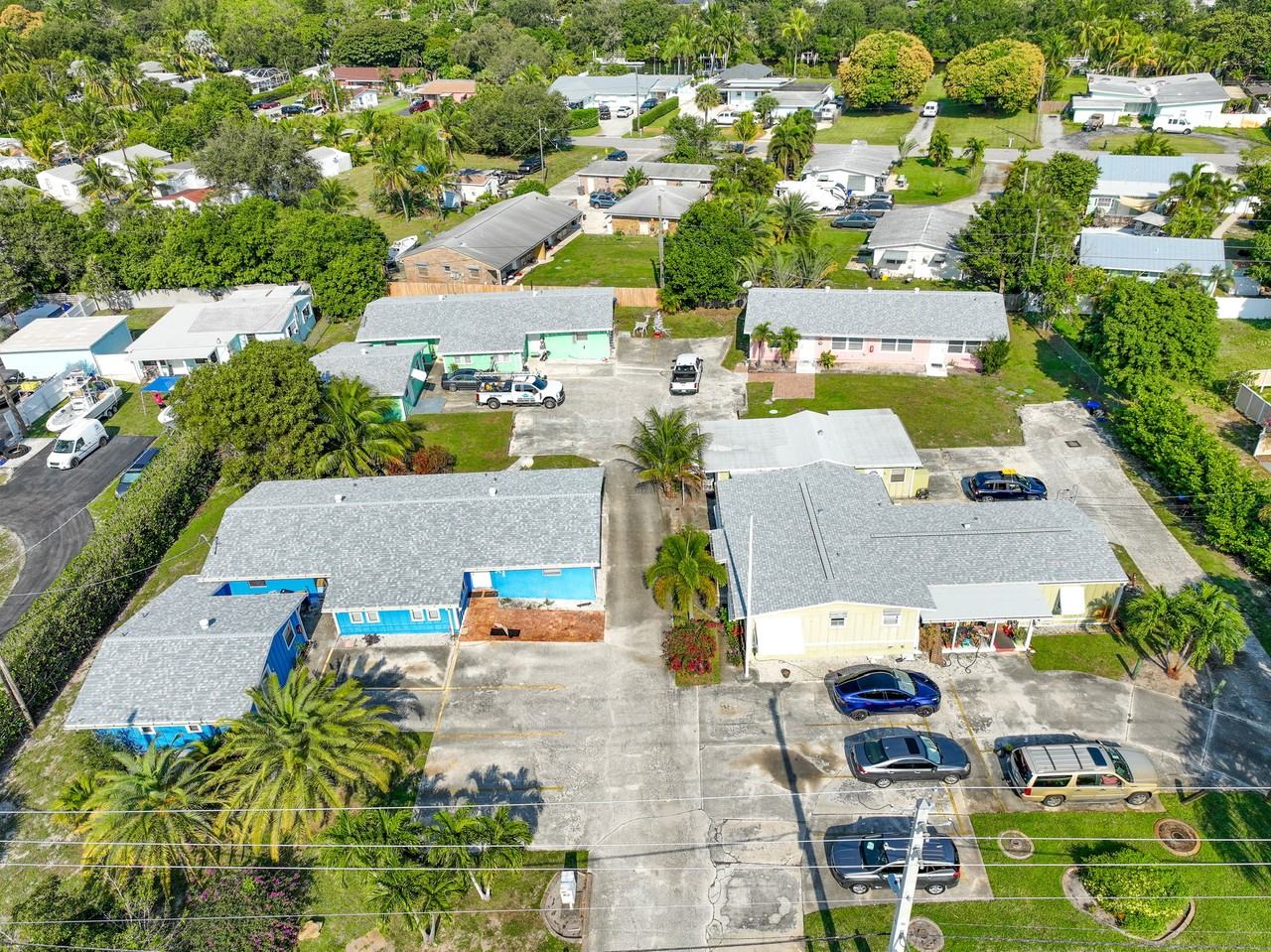 2735 Richard Road - Photo 3 of 4