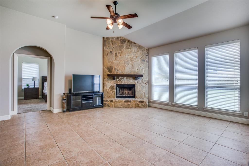 419 Salisbury Dr #NA - Photo 5 of 25