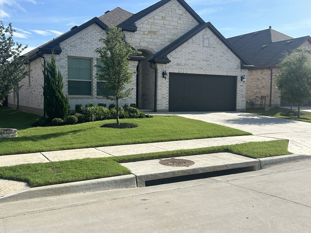 2032 Windsor Dr #NA - Photo 2 of 34