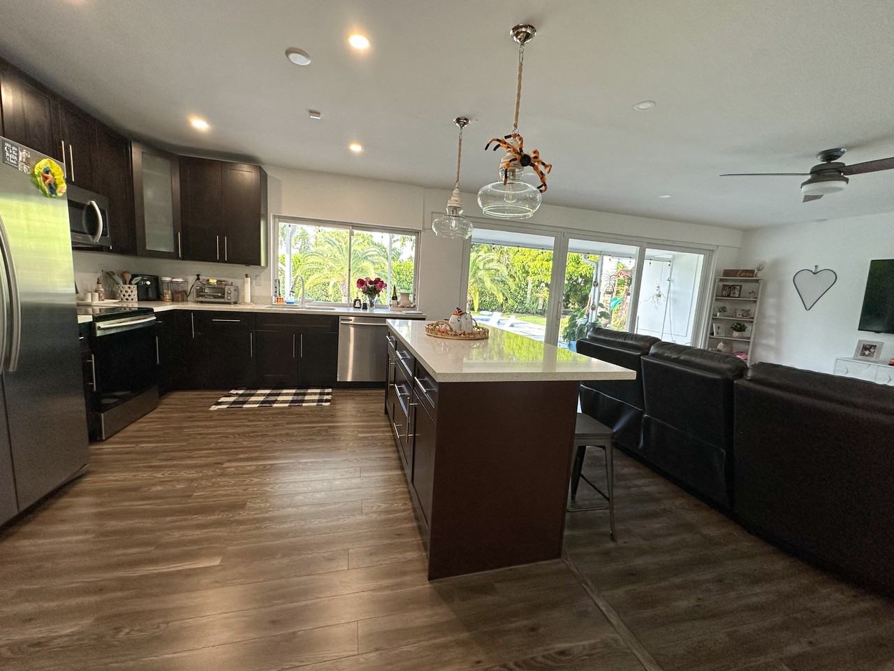 505 Nw 21st St #NA - Photo 6 of 13