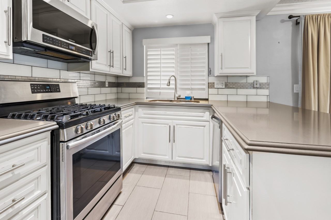 172 Sumatra Ln #1 - Photo 4 of 23
