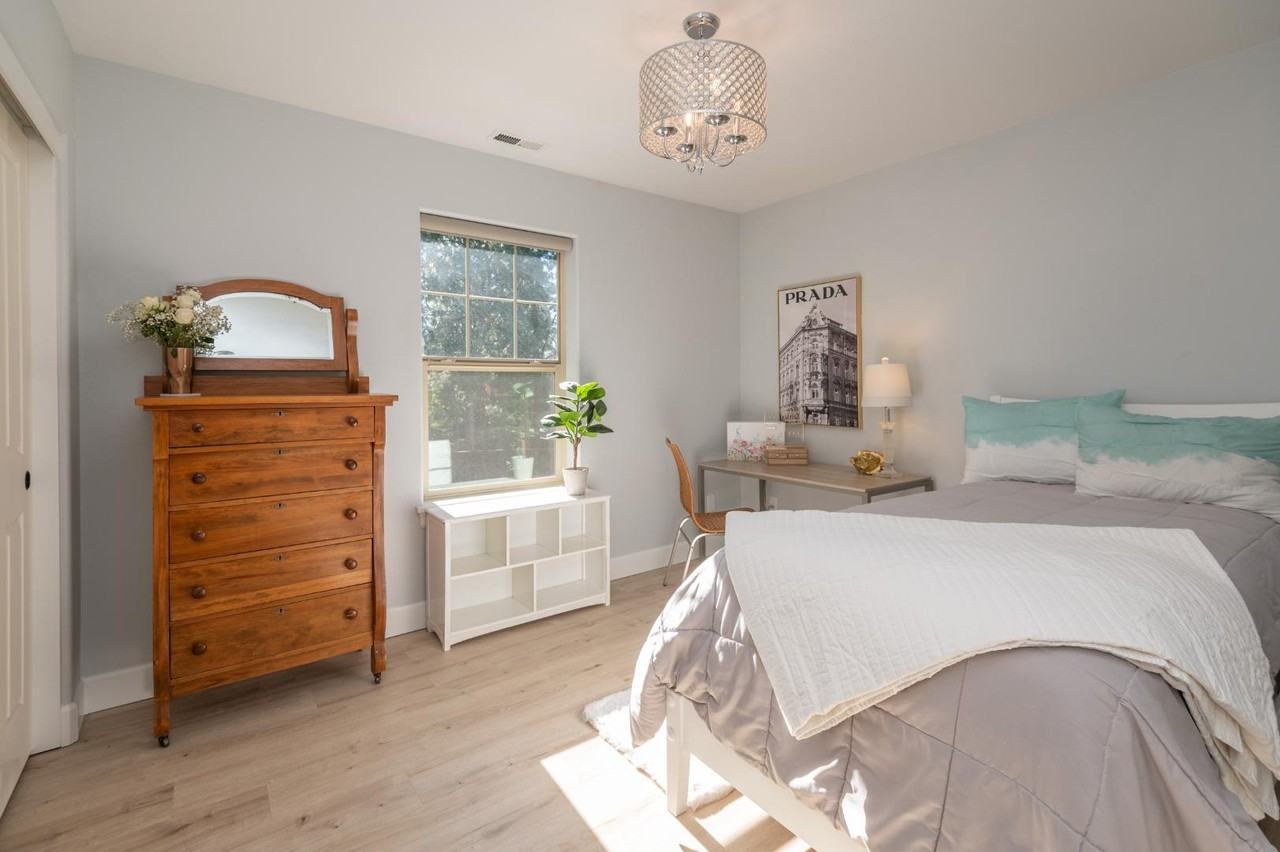 61170 Hubble St - Photo 6 of 11
