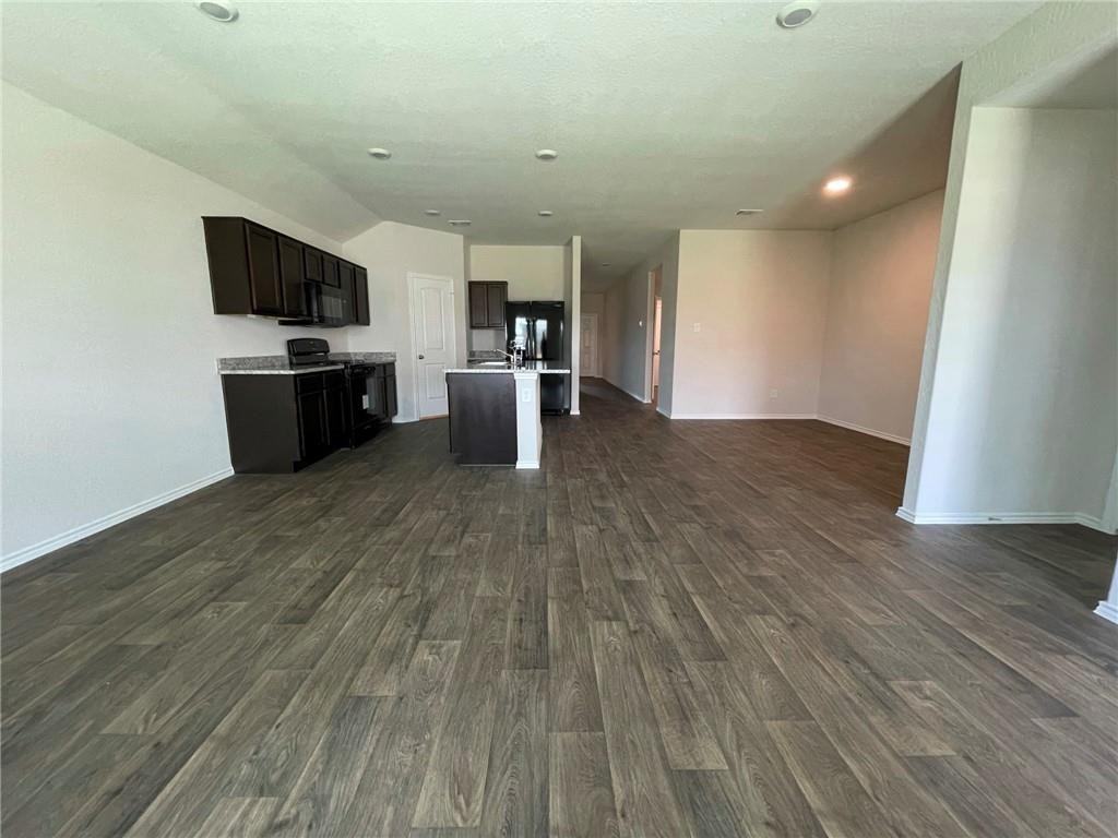 128 Hazel Grv #1 - Photo 5 of 42