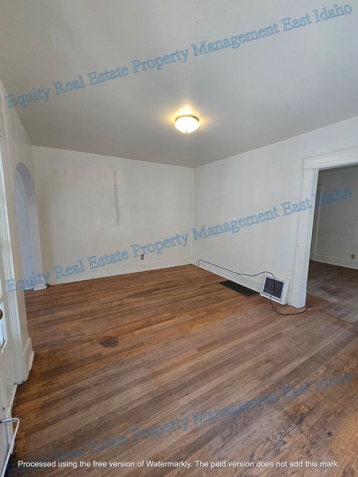 925 W Clark - 925 #925 - Photo 4 of 42