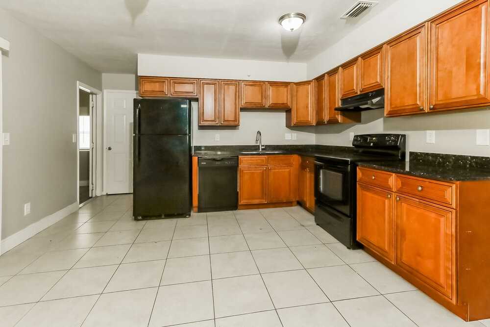 360 Melton Dr - Photo 6 of 16