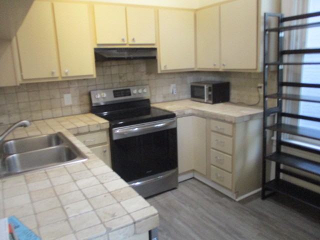 530 E 2nd Ave #1 - Photo 2 of 39