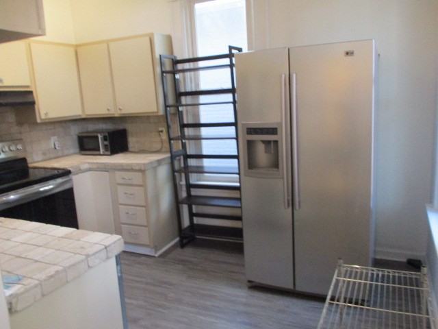 530 E 2nd Ave #1 - Photo 3 of 39