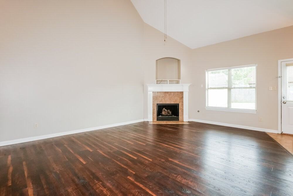 445 Green Willow Cv - Photo 5 of 17