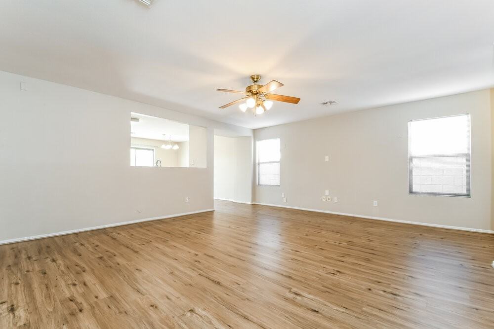 11218 E Quarry Ave - Photo 5 of 16