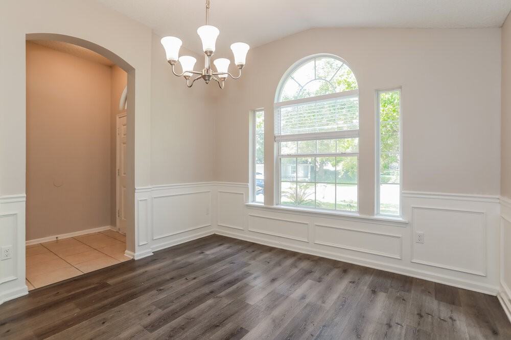 3146 Wandering Oaks Dr - Photo 6 of 16