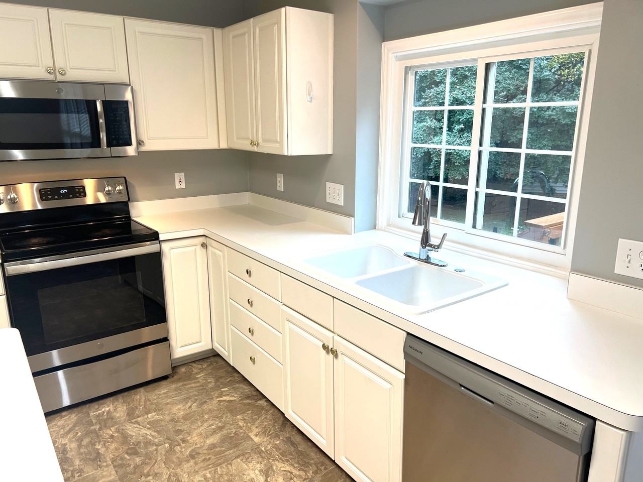 9801 Goodrum Ct #1 - Photo 7 of 24
